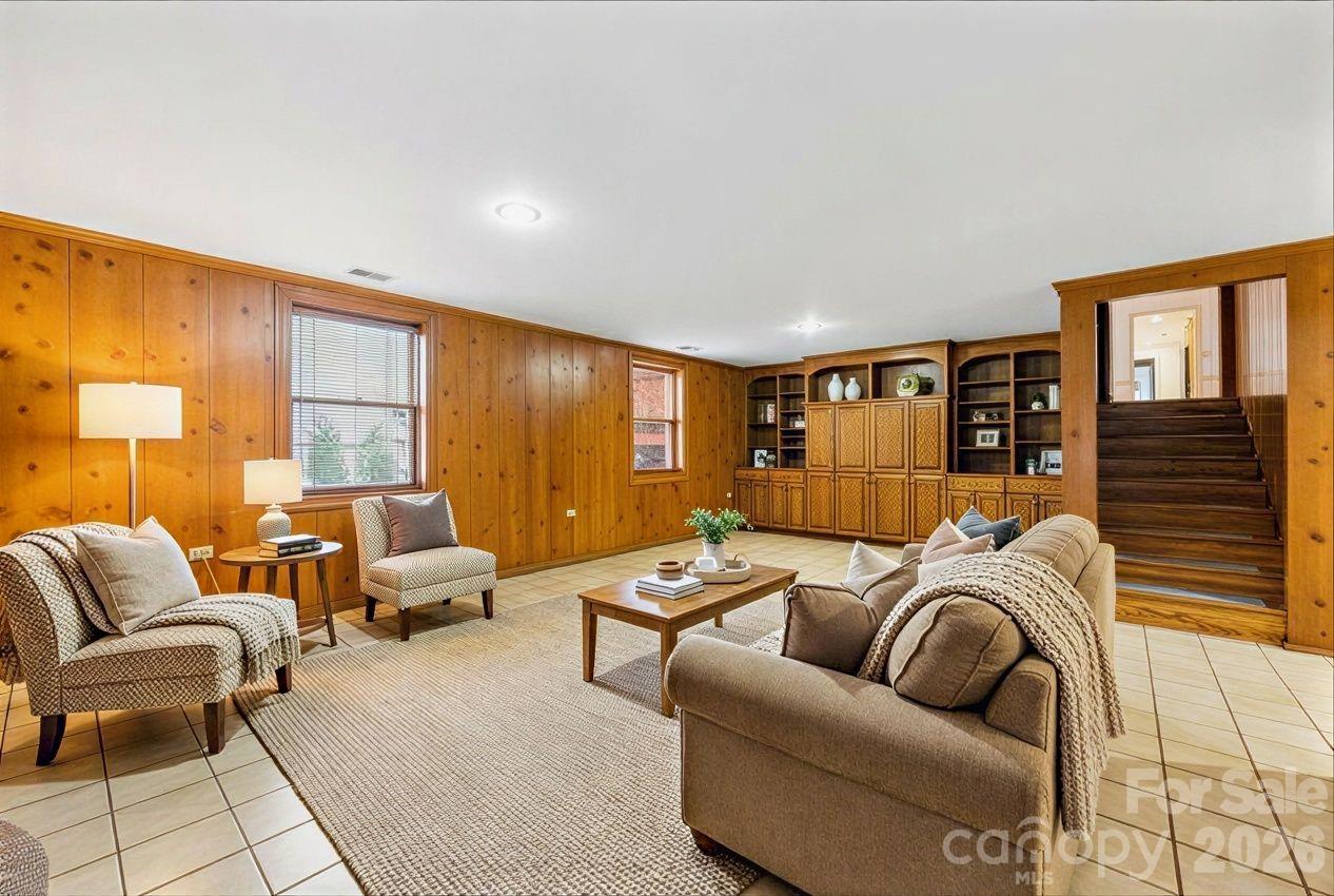 3212 Nancy Creek Road