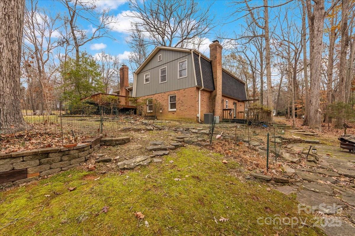 3212 Nancy Creek Road