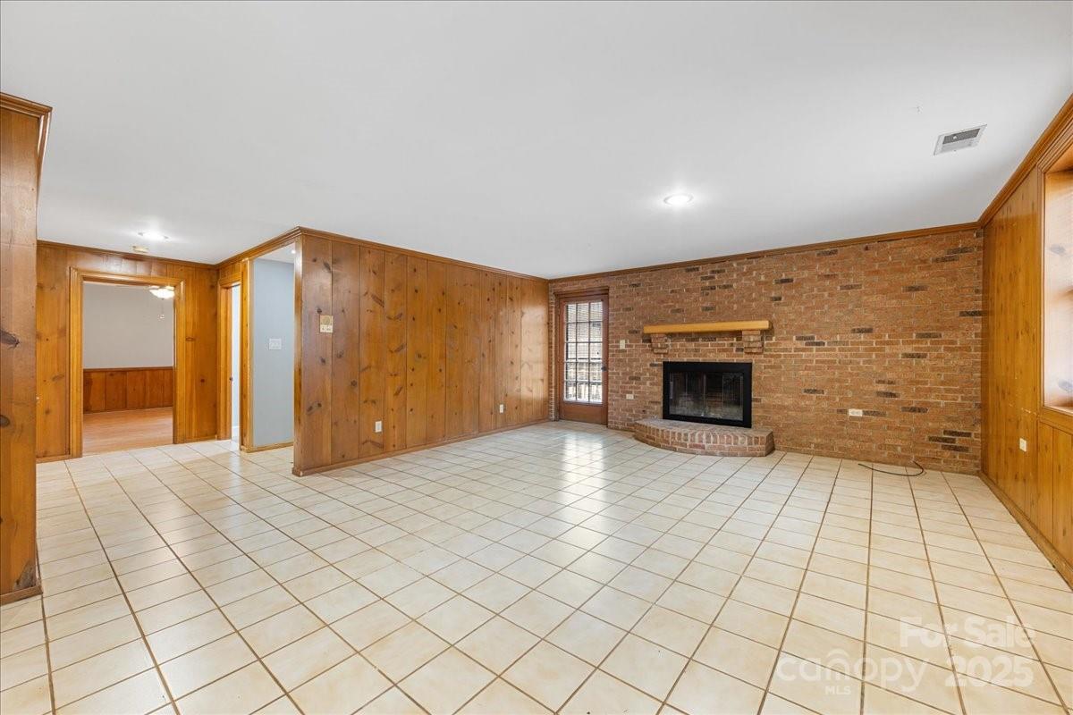 3212 Nancy Creek Road