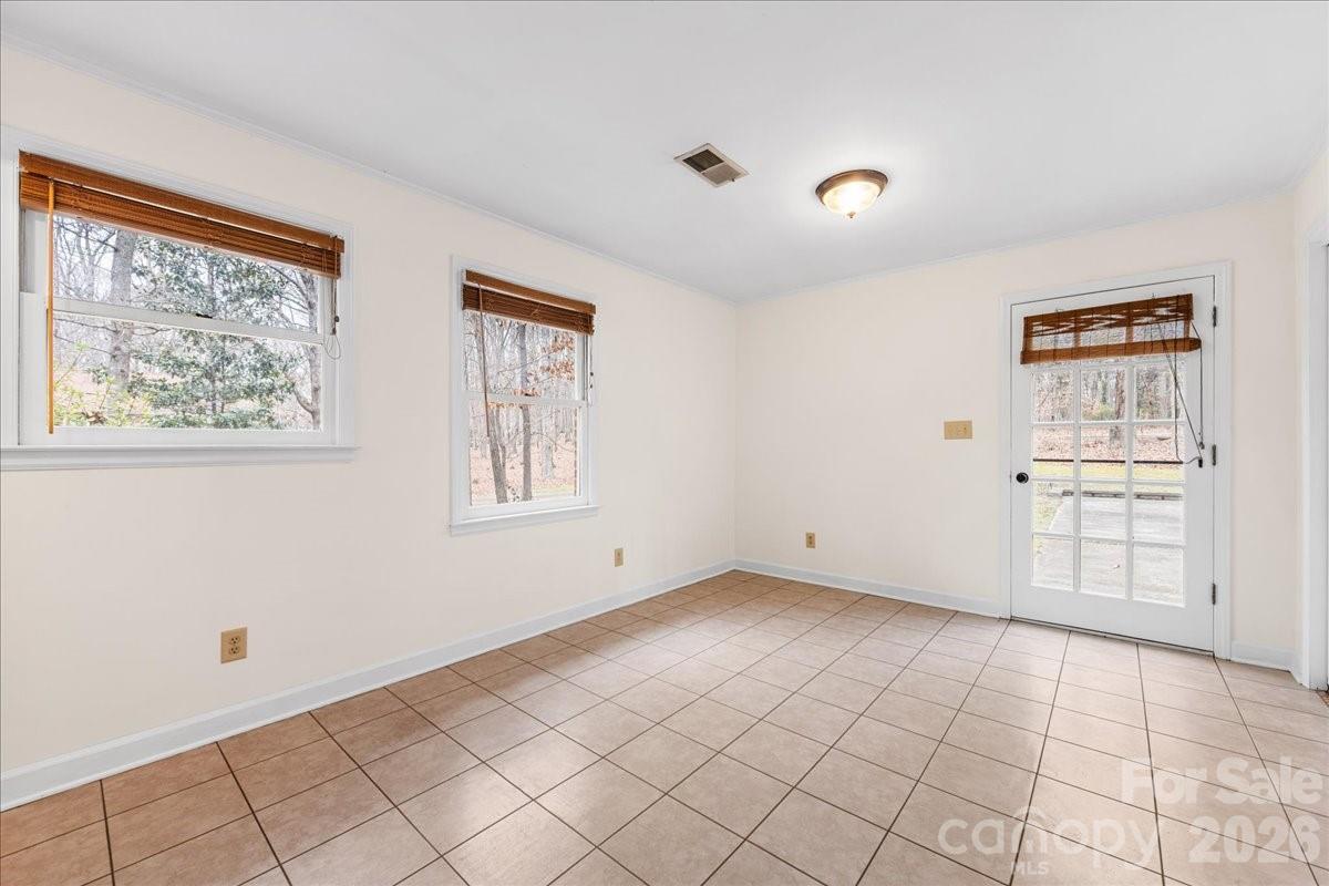 3212 Nancy Creek Road