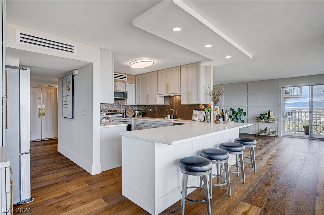 3111 Bel Air Drive 23F