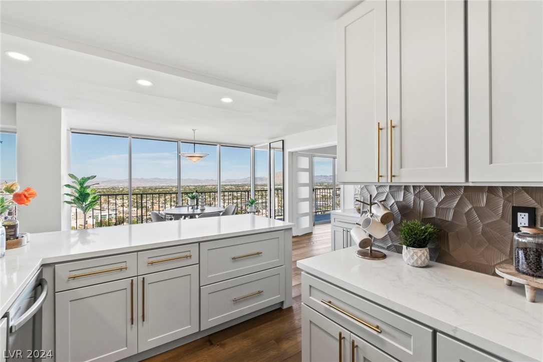 3111 Bel Air Drive 23F