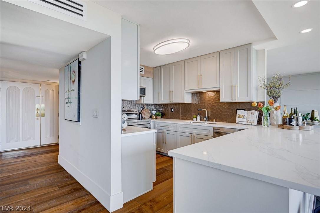 3111 Bel Air Drive 23F
