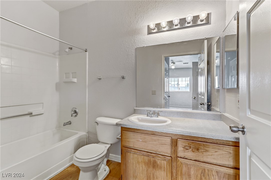 4730 East Craig Road 1104