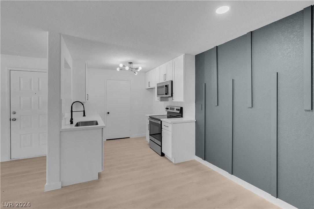 221 Mission Newport Lane 202