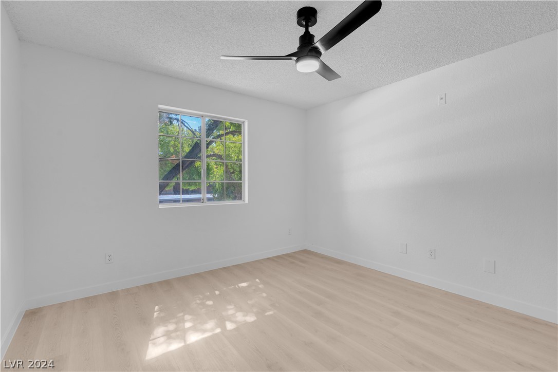 221 Mission Newport Lane 202
