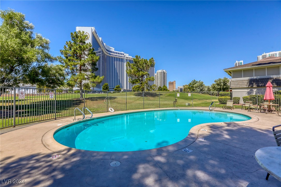 650 Oakmont Avenue 2112