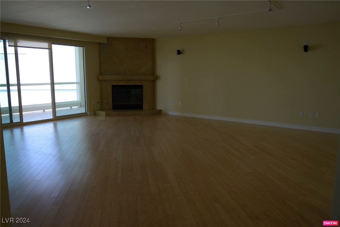 2747 Paradise Road 2001