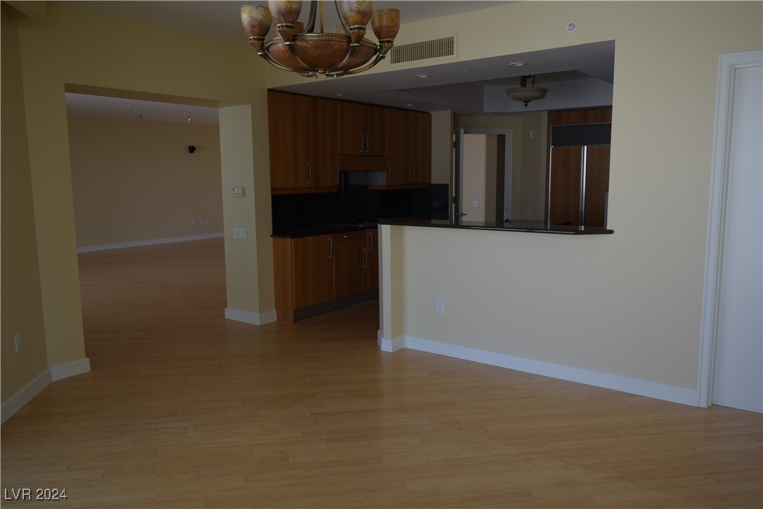 2747 Paradise Road 2001
