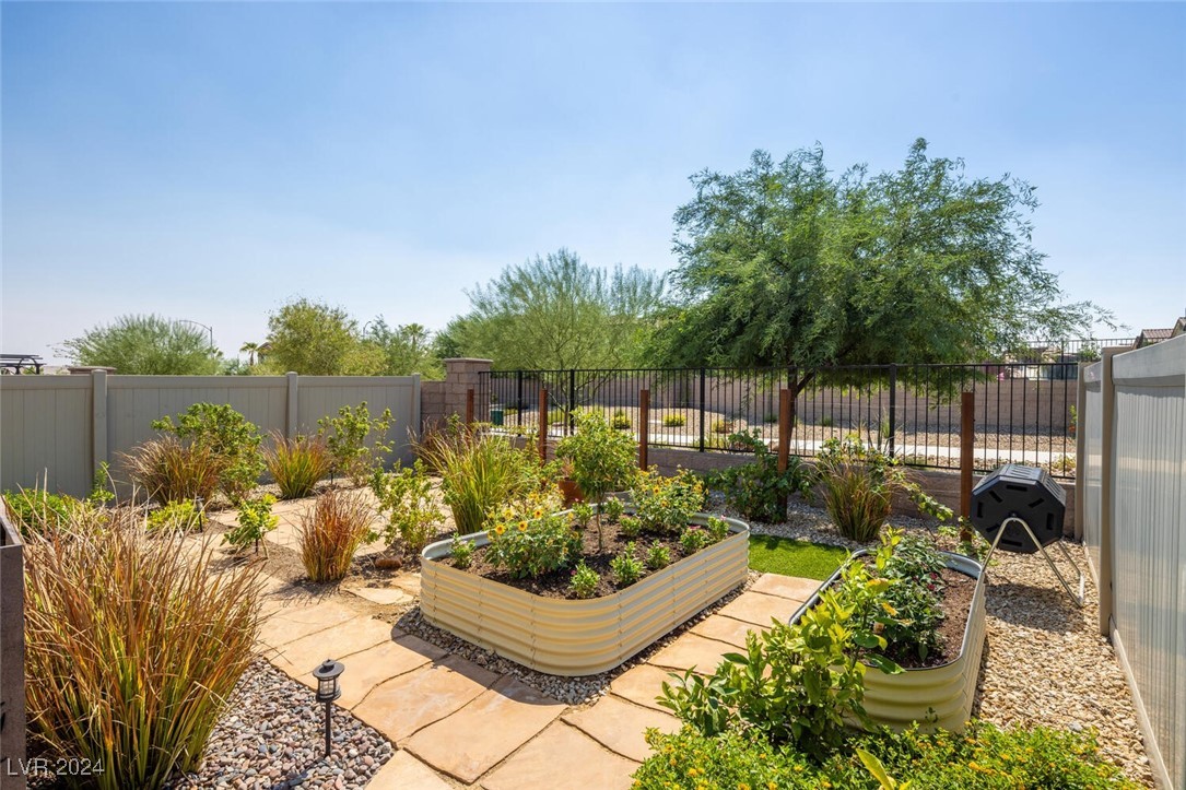 4335 Stardust Moon Avenue