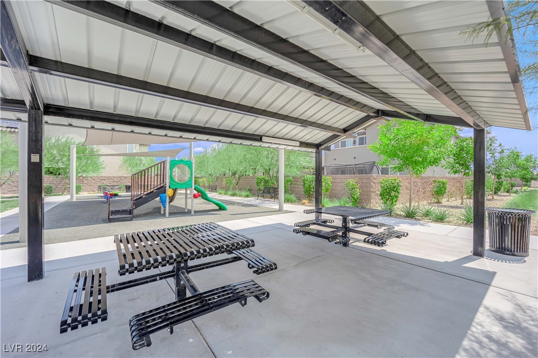 4352 Panoramic View Avenue