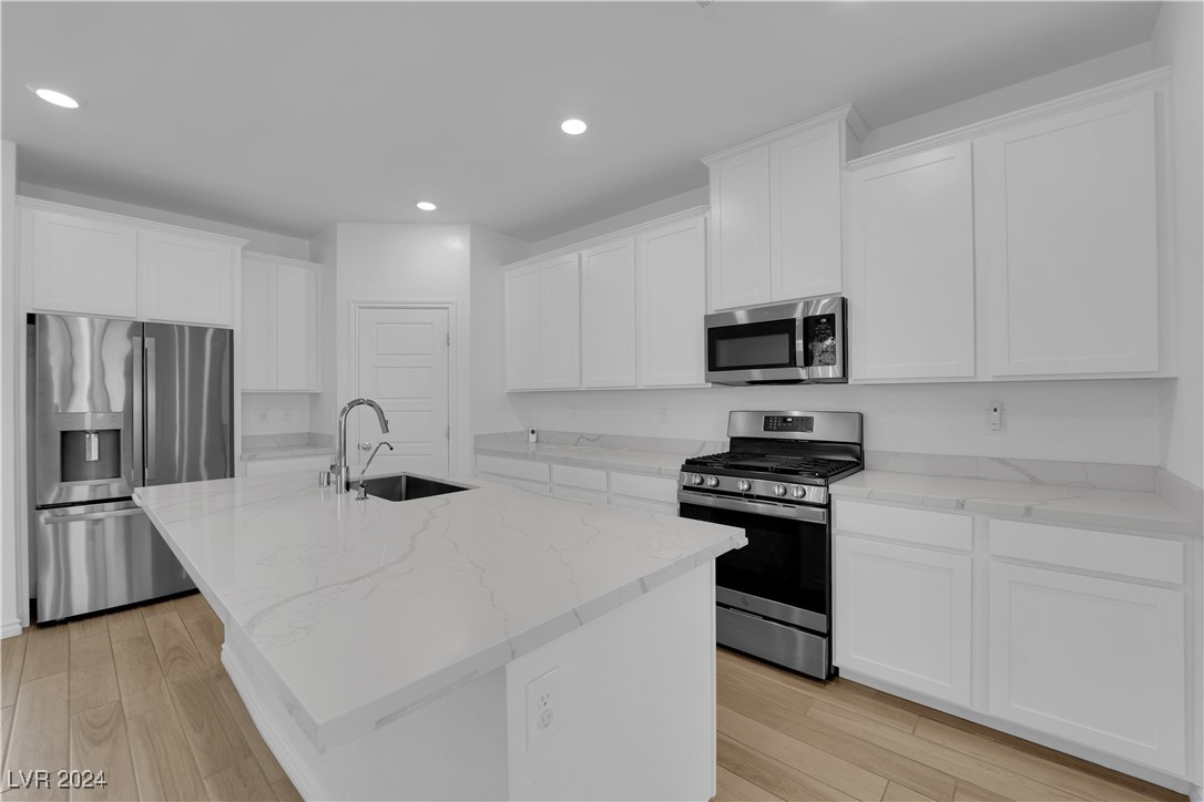 4352 Panoramic View Avenue