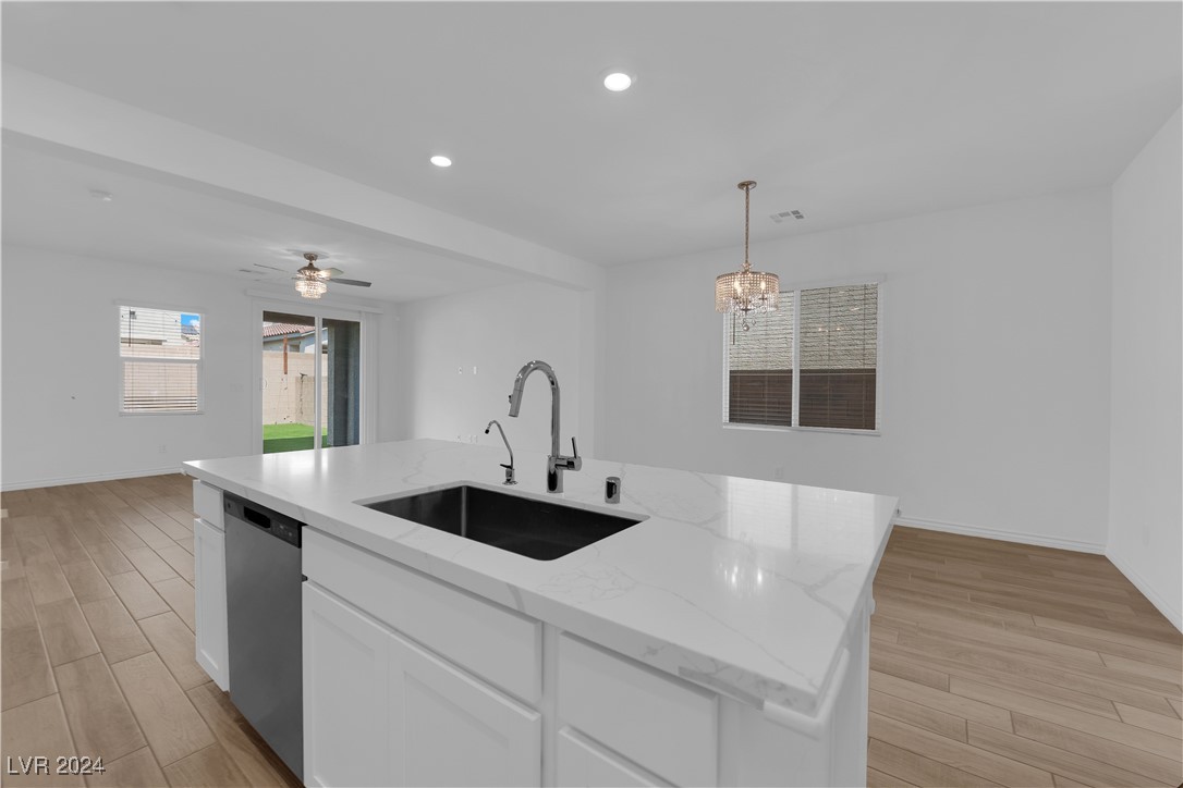 4352 Panoramic View Avenue