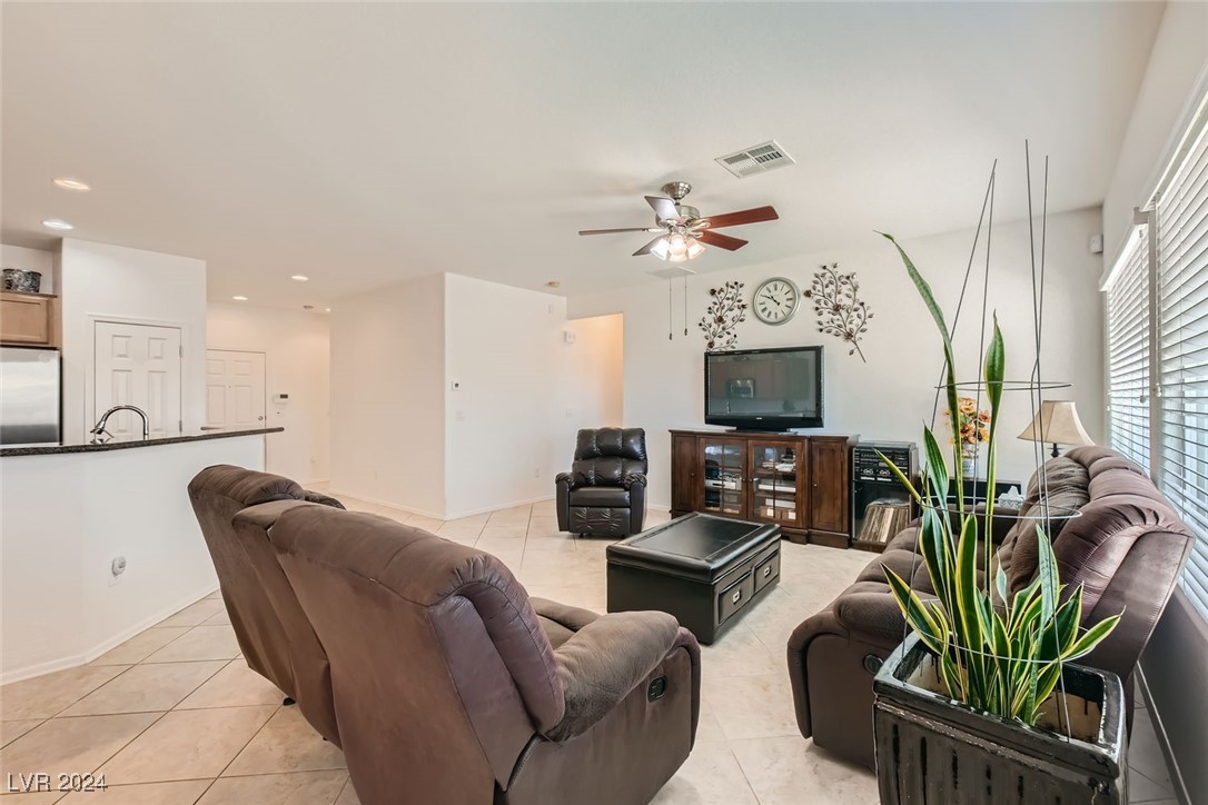 2713 Crested Ibis Avenue