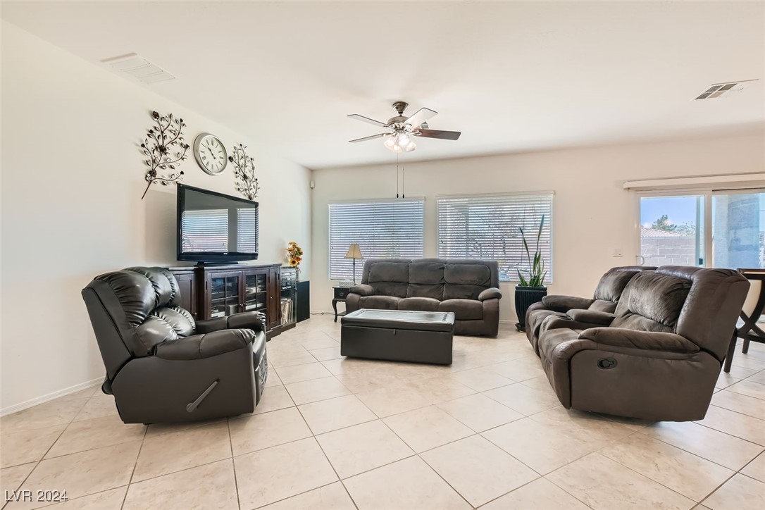 2713 Crested Ibis Avenue