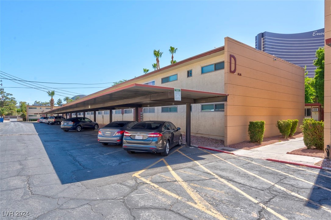 350 East Desert Inn Road D108