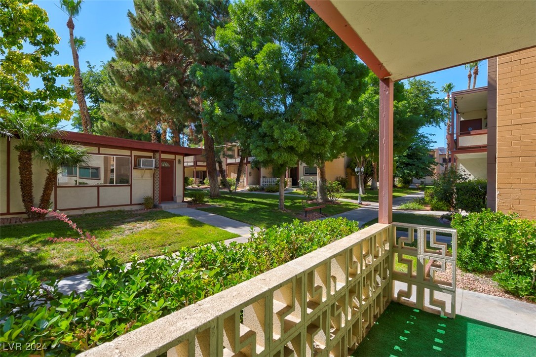350 East Desert Inn Road D108