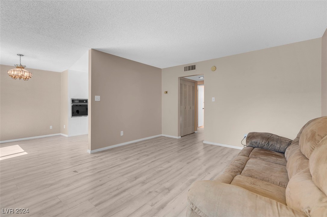 350 East Desert Inn Road D108