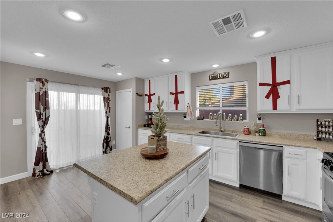 10044 Glen Aire Avenue