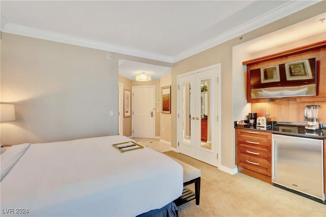 125 East Harmon Avenue 3611