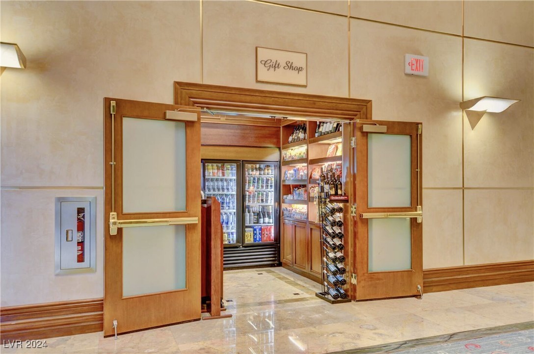 125 East Harmon Avenue 3611