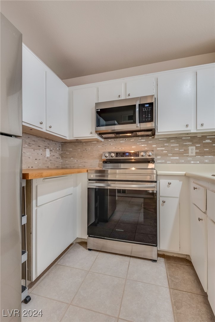 5548 Orchard Lane -
