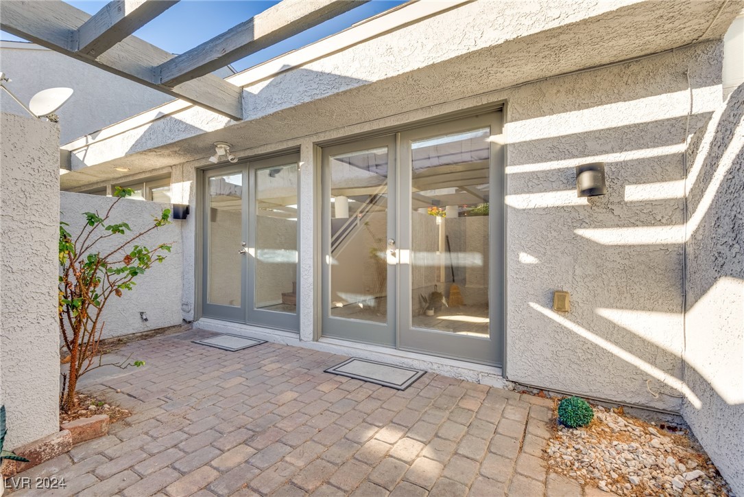 5548 Orchard Lane -
