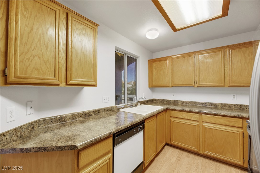 3125 North Buffalo Drive 2136