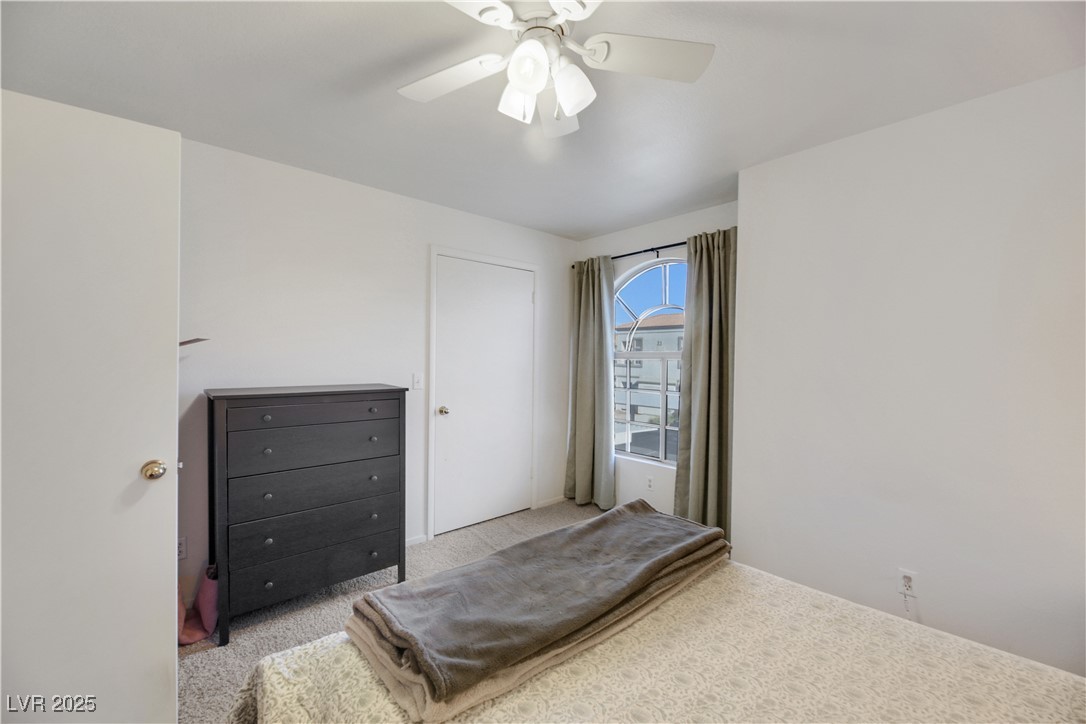 3125 North Buffalo Drive 2136
