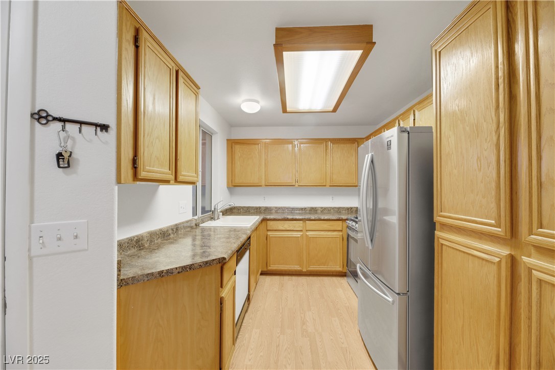 3125 North Buffalo Drive 2136