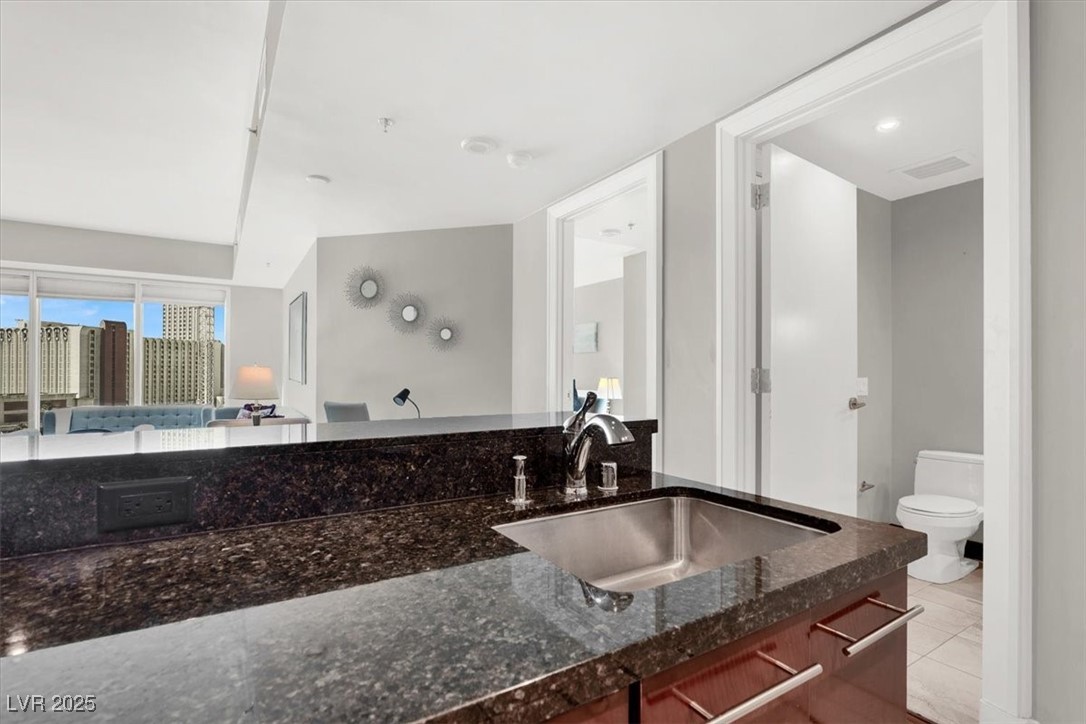 2700 Las Vegas Boulevard 710