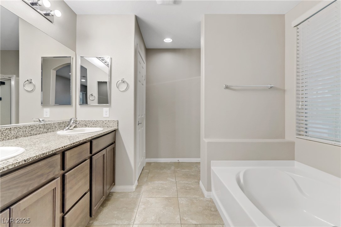6679 Salt Pond Bay Street