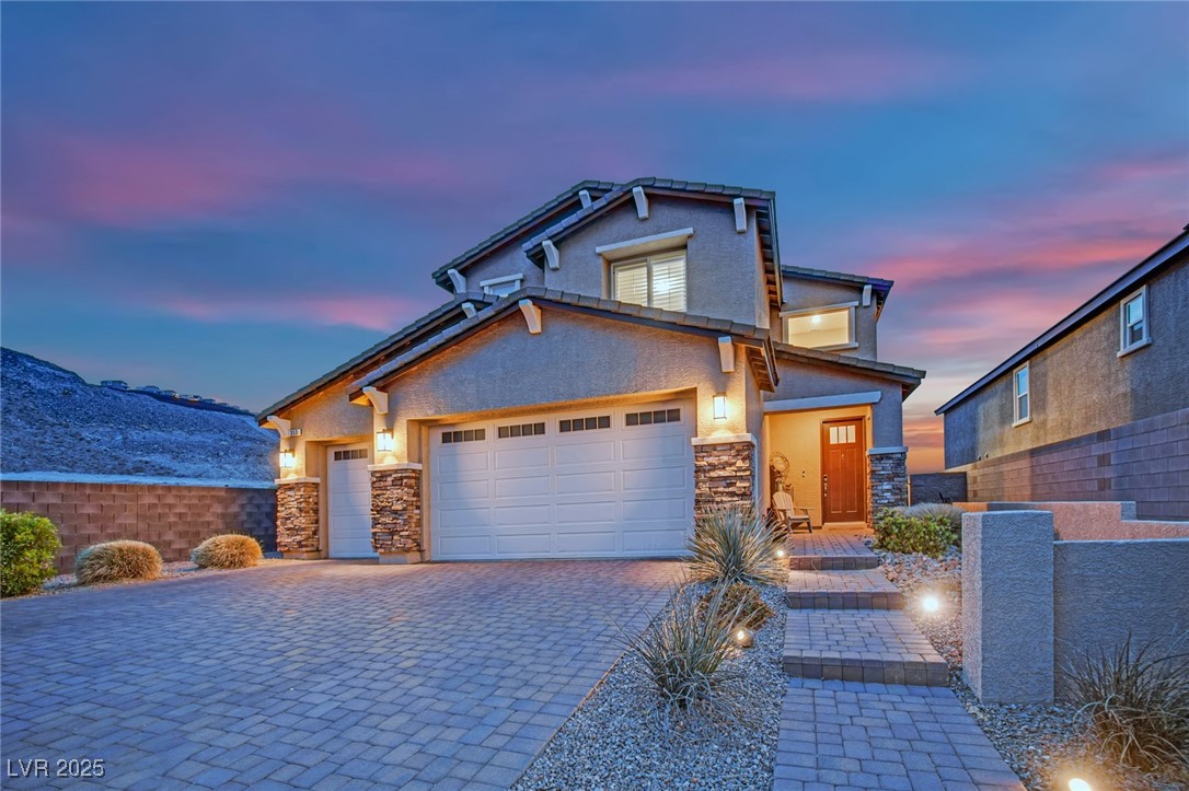 353 Crimson Edge Street