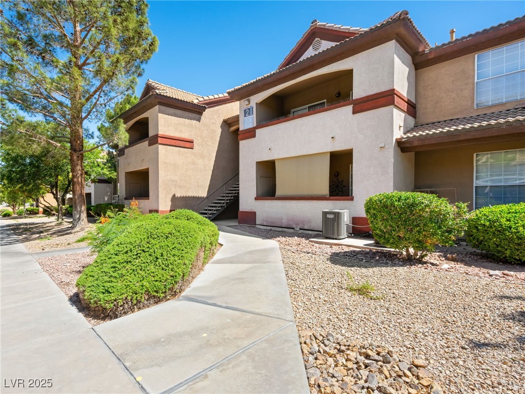 231 West Horizon Ridge Parkway 212