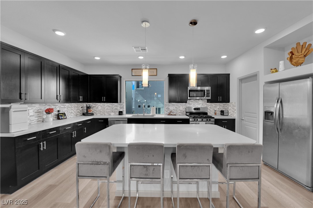 8072 Haywood Estate Avenue