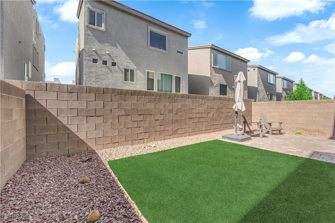 8072 Haywood Estate Avenue