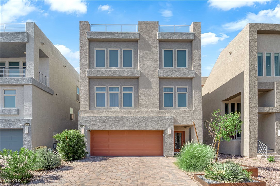 8072 Haywood Estate Avenue