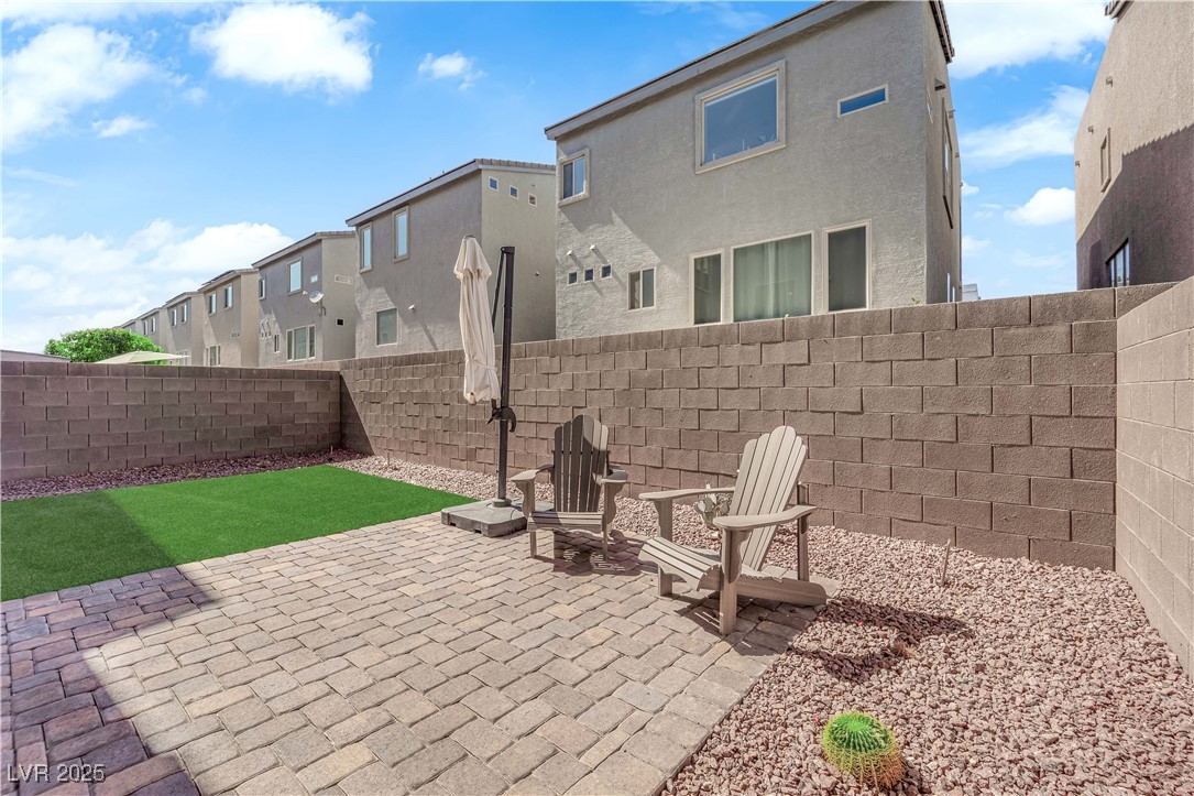 8072 Haywood Estate Avenue