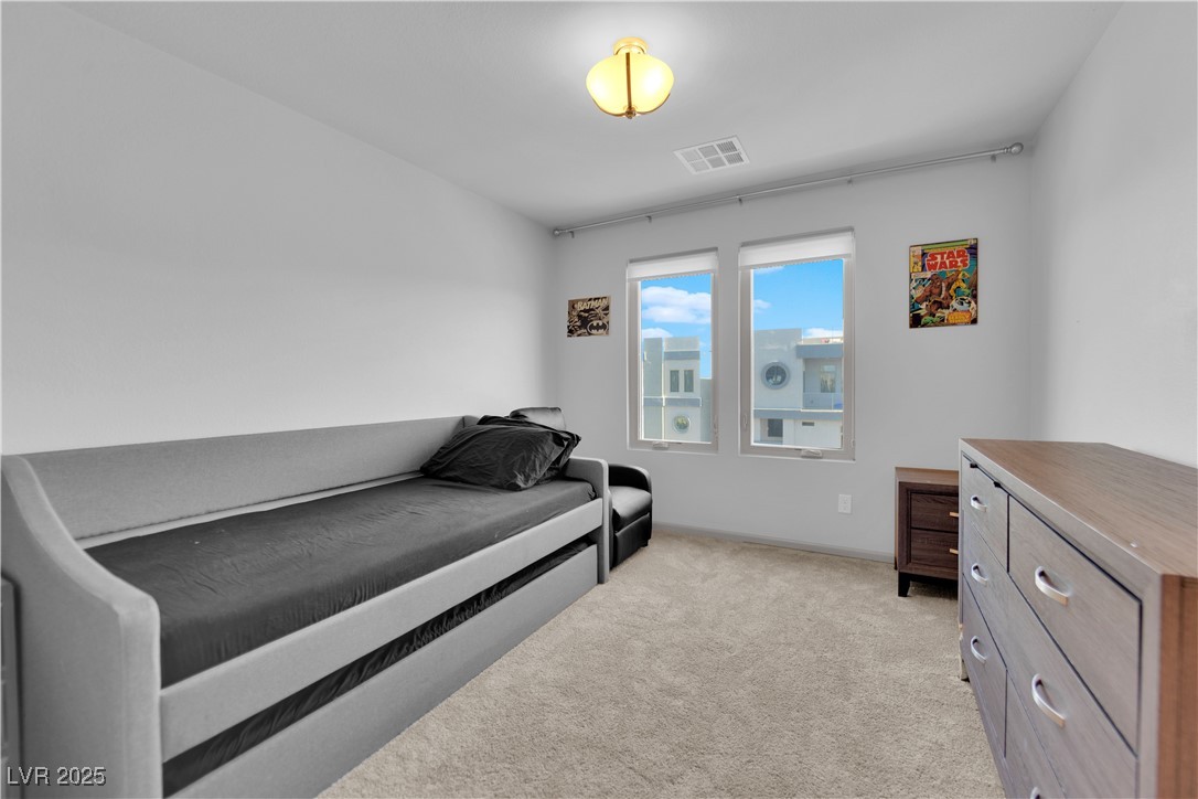 8072 Haywood Estate Avenue