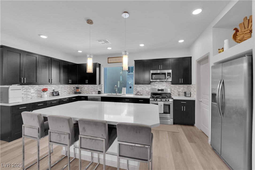8072 Haywood Estate Avenue