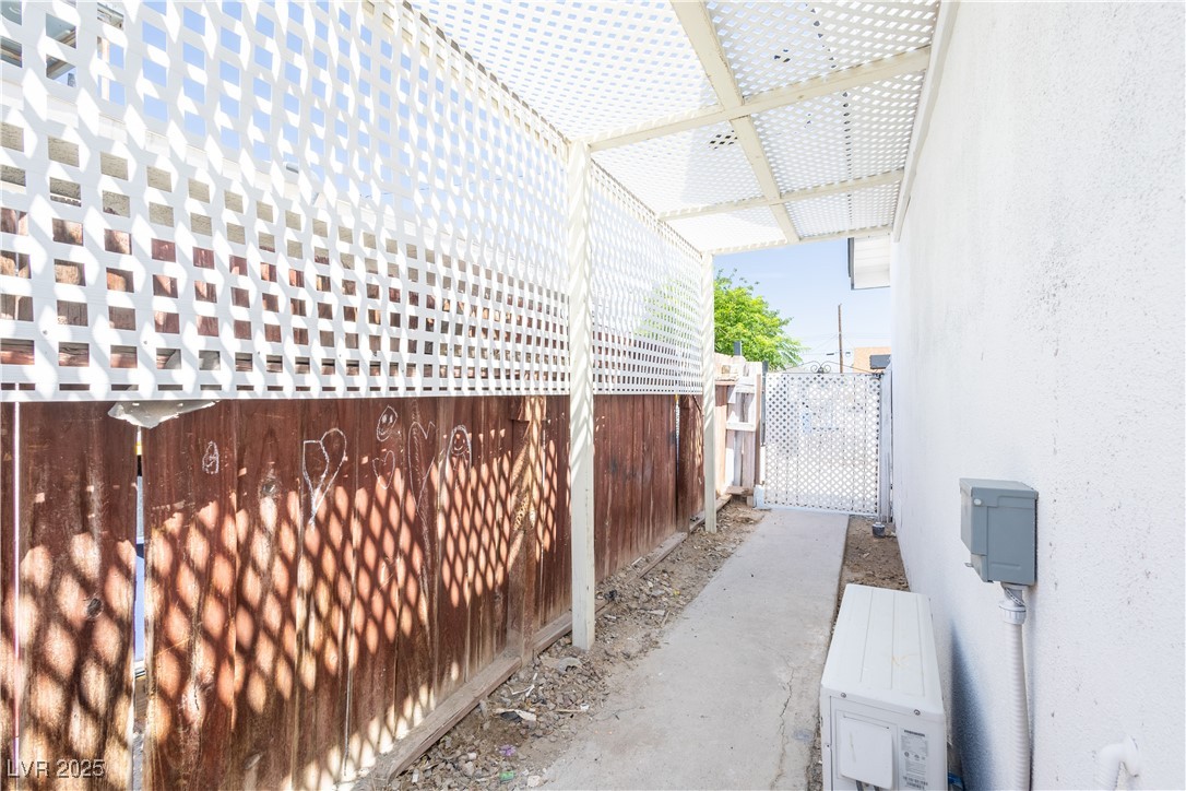 3601 Broadway Avenue