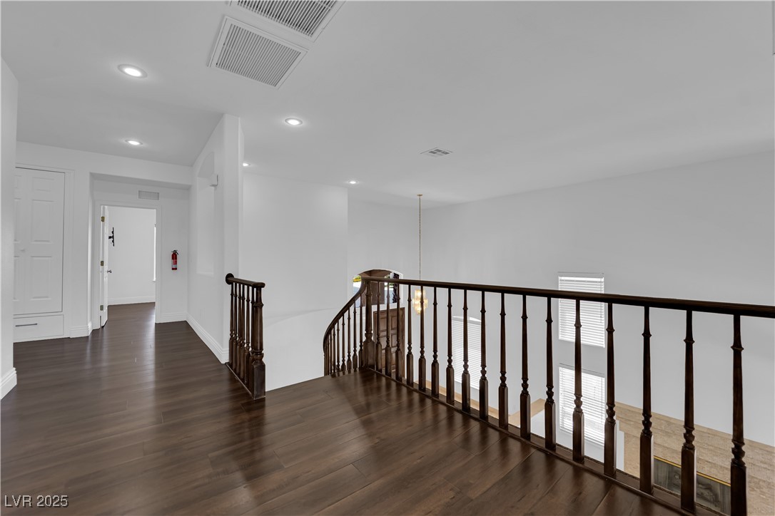 56 Grossinger Court