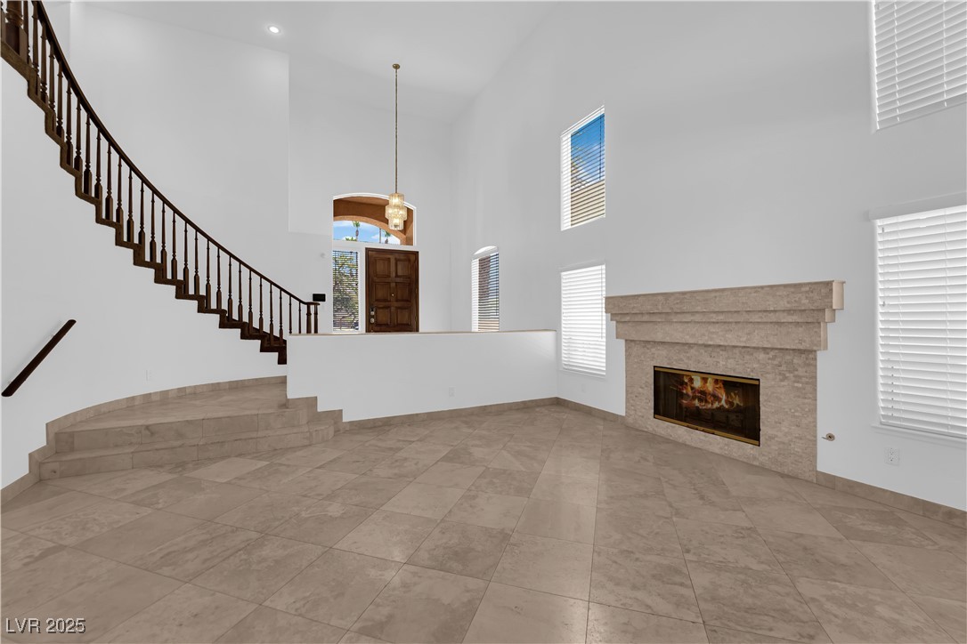 56 Grossinger Court