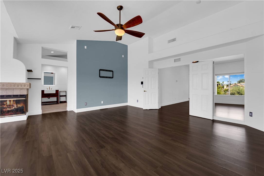 56 Grossinger Court