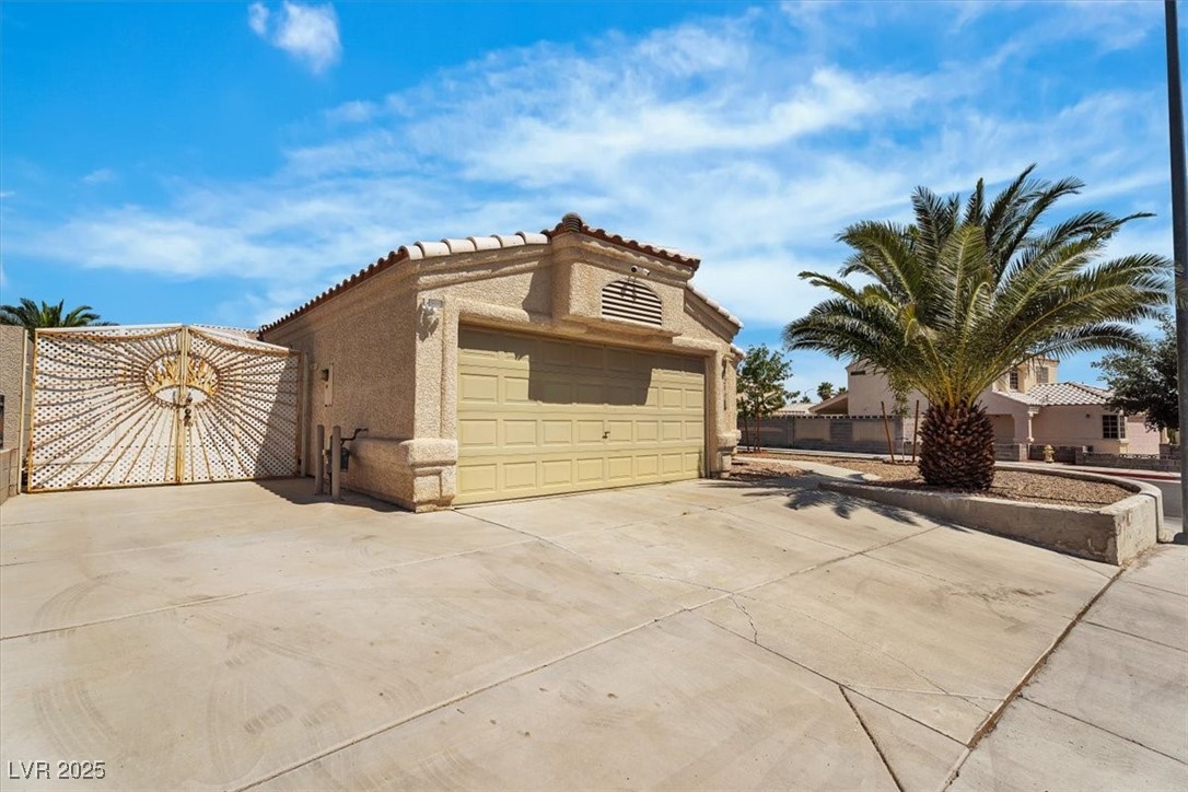 8200 Cimarron Ridge Drive