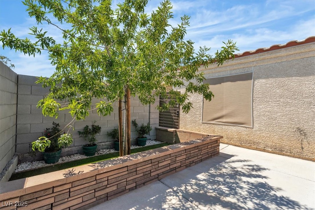 8200 Cimarron Ridge Drive
