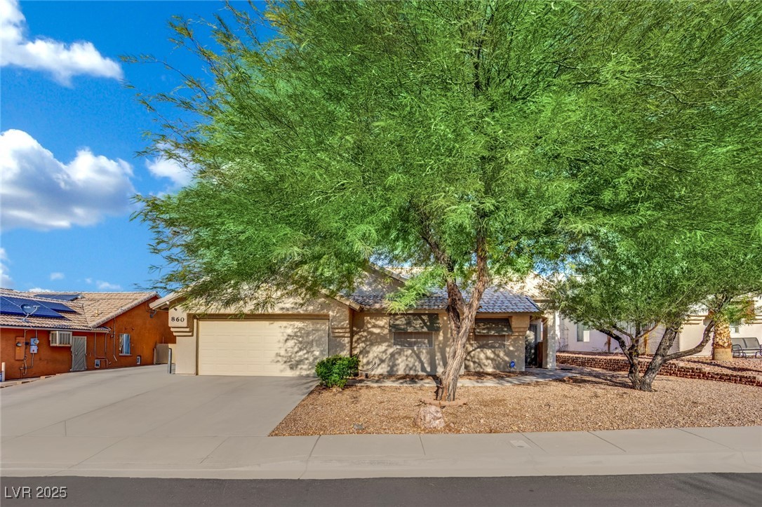 860 Autumn Canyon Way