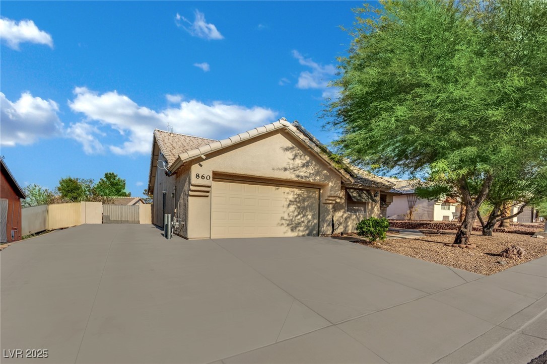 860 Autumn Canyon Way