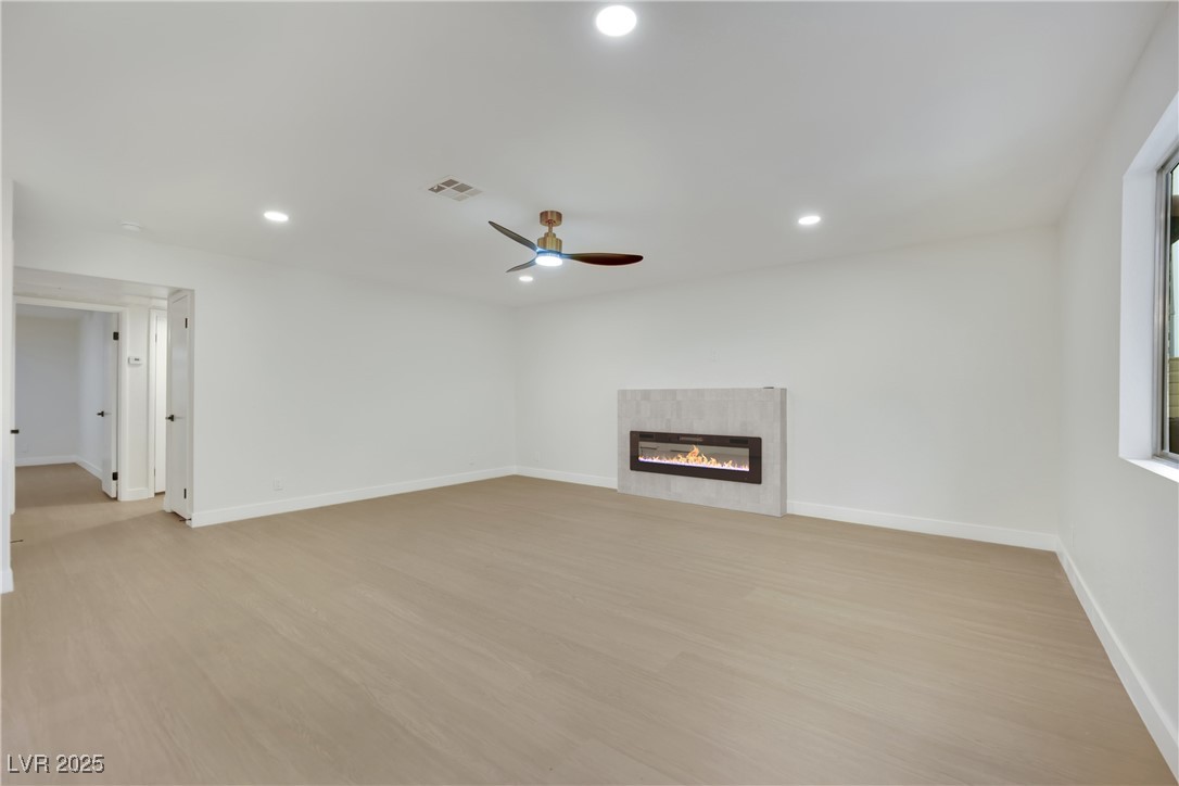 328 South Buffalo Drive 101