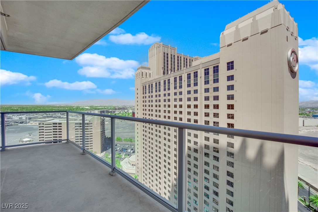 2700 Las Vegas Boulevard 1803